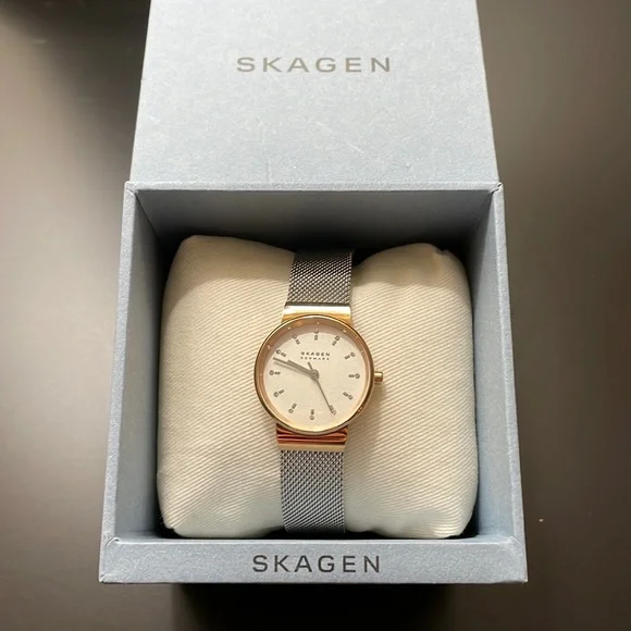 Skagen | Accessories | Gold And Silver Skagen Watch | Poshmark display picture 2